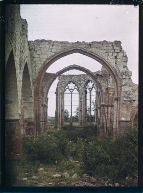 Image représentant France, Varennes, Intérieur de l'Eglise
