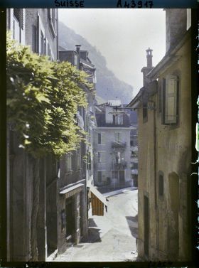 Image représentant La rue du Pont vue de la rue du Petit Chêne