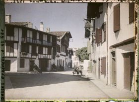 Image représentant France, Ciboure, Coin des rues Pocalette et de la Fontaine