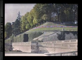 Image représentant La terrasse du Château et le jardin du Trocadéro