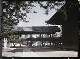 Image représentant Temple Chion-in : galerie couverte reliant le Mieidô (hall principal) l'Amida-dô