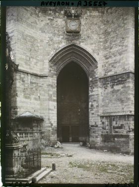 Image représentant Le portail de la Collégiale Notre-Dame