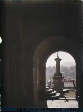 Image représentant France, Ispoure, Le Porche de l'Eglise