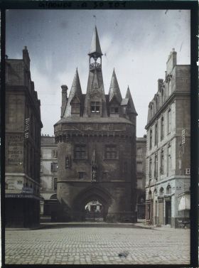 Image représentant France, Bordeaux, Porte Cailhau (Extérieur)