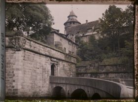 Image représentant Le bastion et la porte Vestnertor, entrée occidentale du Kaiserburg, le château impérial