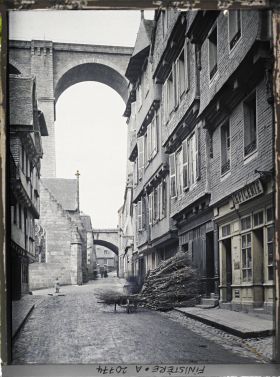 Image représentant La rue Saint-Melaine et le viaduc