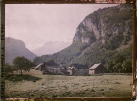 Image représentant France, Le Hameau de Goust Composé de Six maisons