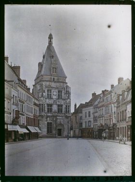 Image représentant Le Beffroi vu de l'actuelle Grande Rue Maurice Viollette