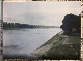 Image représentant France, Pont de Kehl, Le Rhin vu du Pont vers l'amont