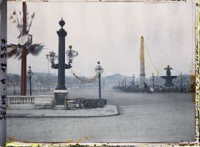 Image représentant Canons et décorations place de la Concorde pour les fêtes de la Victoire des 13 et 14 juillet