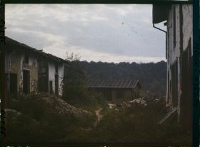 Image représentant France, La Chalade, Ruines à la Chalade vues à la nuit tombante