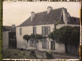 Image représentant France, Sauveterre de Béarn, Type des maisons de l'endroit
