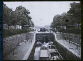 Image représentant La double écluse des morts du canal Saint-Martin