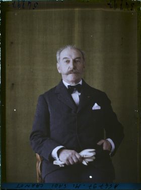 Image représentant https://musee-albert-kahn.s-museum.fr/home/NWQ2OTAwYzNmYjZlZTk1ZWQwODJmMjY4L2dlbmVyaWMtbm90aWNlLXRhYi9hdXRob3JpdHkvNjE3YTc5ZjVjZjhiODk2OGIzMzM3ZDIx/5d6900c3fb6ee95ed082f268/generic-notice-tab/authority/617a79ebcf8b8968b3337719 Monsieur Ernest Carnot