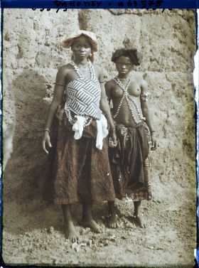 Image représentant Deux féticheuses de Sakpata