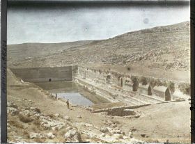 Image représentant L'une des trois vasques dites de Salomon