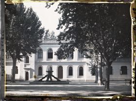 Image représentant L'école