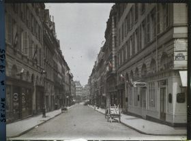 Image représentant La rue de l'Odéon vue de la place de l'Odéon