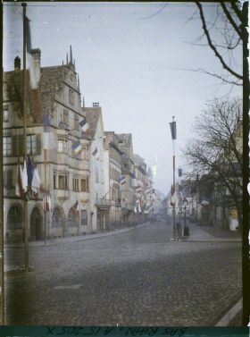 Image représentant France Alsace, Strasbourg, Une rue pavoisée : la Kaufhausgasse