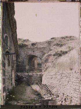Image représentant France, Fort de Tavanne, Courtine des Casemates