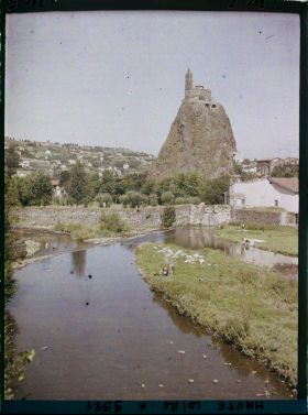Image représentant Vue de la Borne et du rocher Saint-Michel, prise du Pont-Vieux