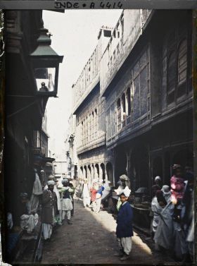 Image représentant Une rue animée