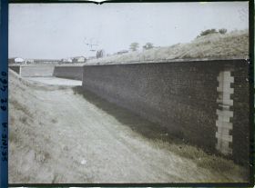 Image représentant Les fortifications entre les portes de Clichy et Saint-Ouen