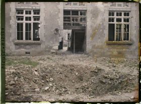 Image représentant Verdun, Trou d'Obus de 380 (Ecole rue de la belle Vierge)