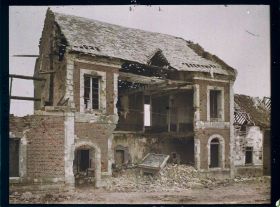 Image représentant France, Orvillers Sorel, Guerre : La grande rue d'Orvillers