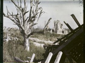 Image représentant France, Pinon, Ruines de la petite Eglise