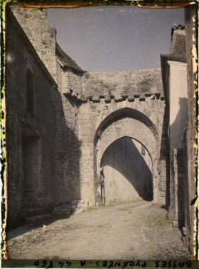 Image représentant France, Sauveterre de Béarn, Ancienne porte de la Ville