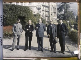 Image représentant Accords de Locarno, la délégation belge (de gauche à droite, Rolin, Ch. De Cet Marquis de Ruelle, Vandervelde Baron de Zuylen, personne non reconnue et Ferdinand du Chastel)