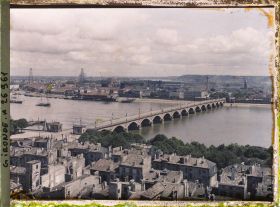 Image représentant Panorama sur la ville, depuis la tour Saint-Michel