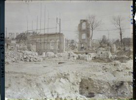 Image représentant France, Reims, Reconstructions derrière la Cathédrale