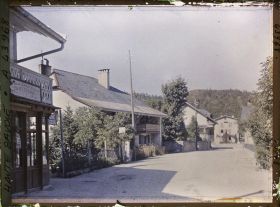 Image représentant La sortie du village