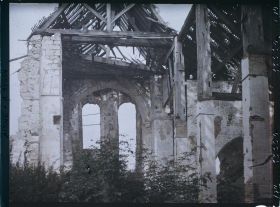 Image représentant France, Oulches, L'intérieur de l'Eglise