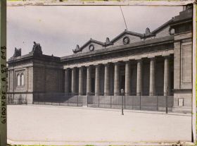 Image représentant France, Bordeaux, Palais de Justice (façade)