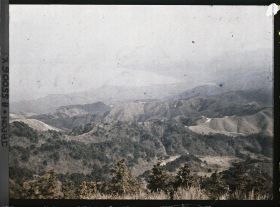 Image représentant Le lac Biwa et la plaine de de ville d'Ôtsu depuis le mont Hiei