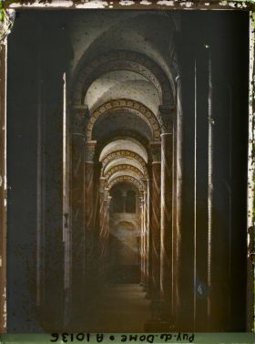 Image représentant France, Issoire, Intérieur de l'Eglise