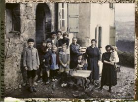 Image représentant France, Mauléon, Une famille de Sandaliers
