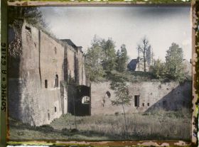 Image représentant Somme, Péronne, Les fossés du Château