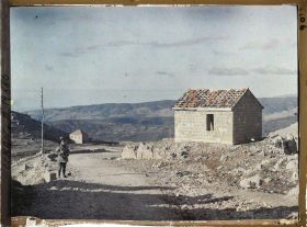 Image représentant Un militaire français au col de Sofar