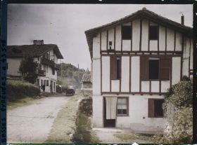 Image représentant France, Ustaritz, Maisons basques anciennes (1648)