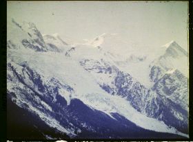 Image représentant France Les Alpes, Vallée de Chamonix. Lever de Soleil s/ le Mt Blanc, le Dome et l'aiguille du Goûter (8h 1/2)