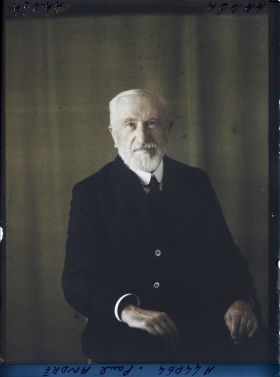 Image représentant Monsieur  https://musee-albert-kahn.s-museum.fr/home/NWQ2OTAwYzNmYjZlZTk1ZWQwODJmMjY4L2dlbmVyaWMtbm90aWNlLXRhYi9hdXRob3JpdHkvNjE3YTc5ZjVjZjhiODk2OGIzMzM3ZDIx/5d6900c3fb6ee95ed082f268/generic-notice-tab/authority/617a79ebcf8b8968b3336736 Paul André