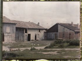 Image représentant France, Les Islettes, Reconstructions et maisons restaurées