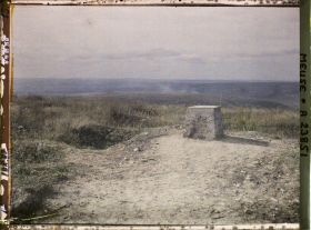 Image représentant France, Fort Douaumont, La 1ere pierre de l'Ossuaire