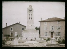 Image représentant France, Neuvilly (Meuse) (3374h), Le Monument aux Morts