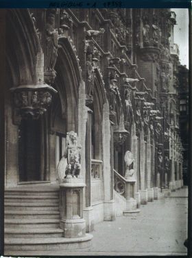 Image représentant Belgique, Bruxelles, L'Escalier de l'Hôtel de Ville, extérieur