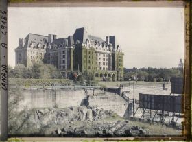 Image représentant Canada, Victoria, Autre vue vers l'Empress Hotel